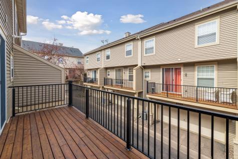 8294 Townsend Drive Eden Prairie MN 55344