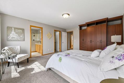 8294 Townsend Drive Eden Prairie MN 55344