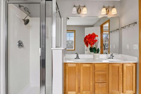 8294 Townsend Drive Eden Prairie MN 55344