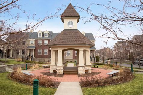 8294 Townsend Drive Eden Prairie MN 55344