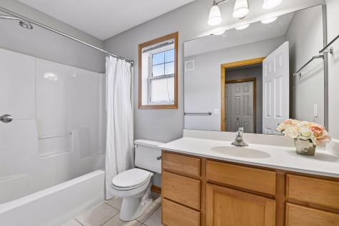 8294 Townsend Drive Eden Prairie MN 55344
