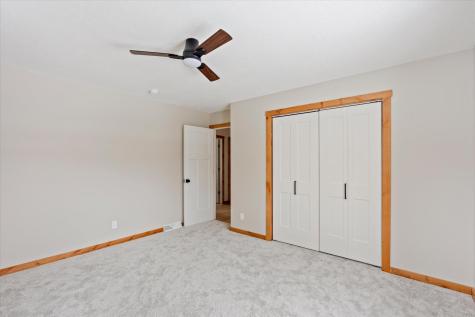 37098 Woodland Drive Cohasset MN 55721
