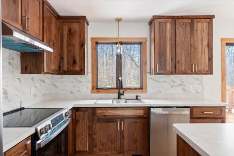 37098 Woodland Drive Cohasset MN 55721