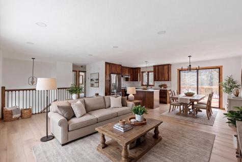 37098 Woodland Drive Cohasset MN 55721