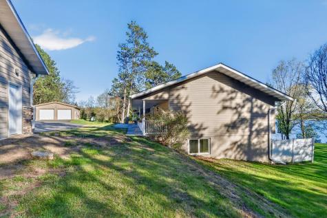 32139 Sunny Beach Road Grand Rapids MN 55744