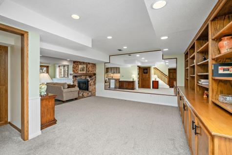 12050 48th Avenue N Plymouth MN 55442