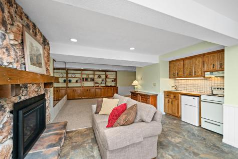 12050 48th Avenue N Plymouth MN 55442