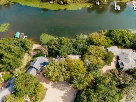 12050 48th Avenue N Plymouth MN 55442
