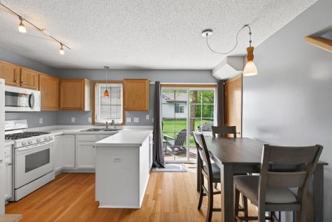 7886 Forest Boulevard Woodbury MN 55125