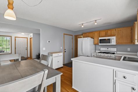7886 Forest Boulevard Woodbury MN 55125