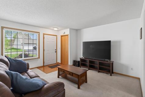 7886 Forest Boulevard Woodbury MN 55125