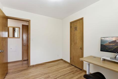 2021 Worcester Avenue Saint Paul MN 55116