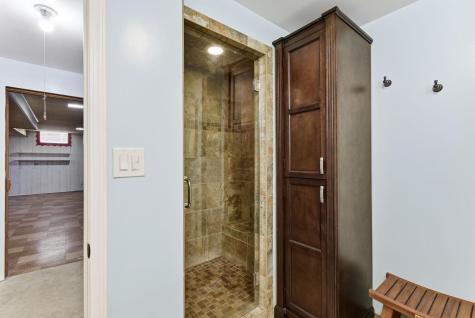 2021 Worcester Avenue Saint Paul MN 55116