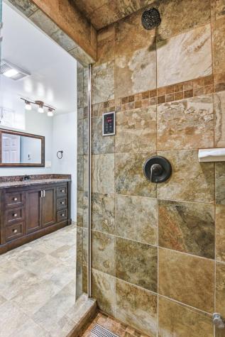 2021 Worcester Avenue Saint Paul MN 55116