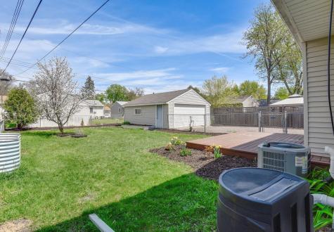 2021 Worcester Avenue Saint Paul MN 55116