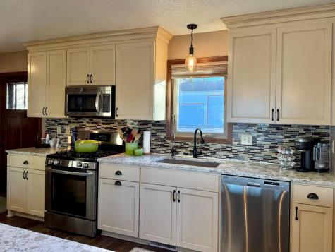 625 Main Street W Isle MN 56342
