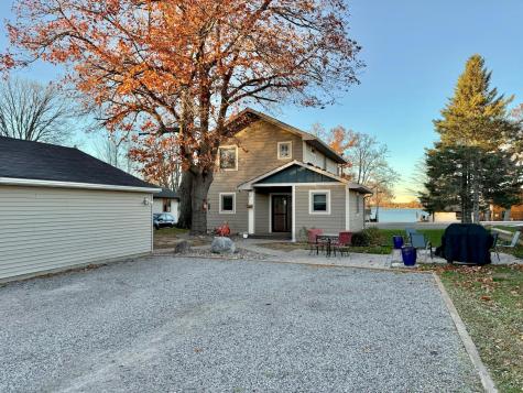 625 Main Street W Isle MN 56342