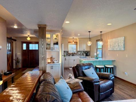 625 Main Street W Isle MN 56342