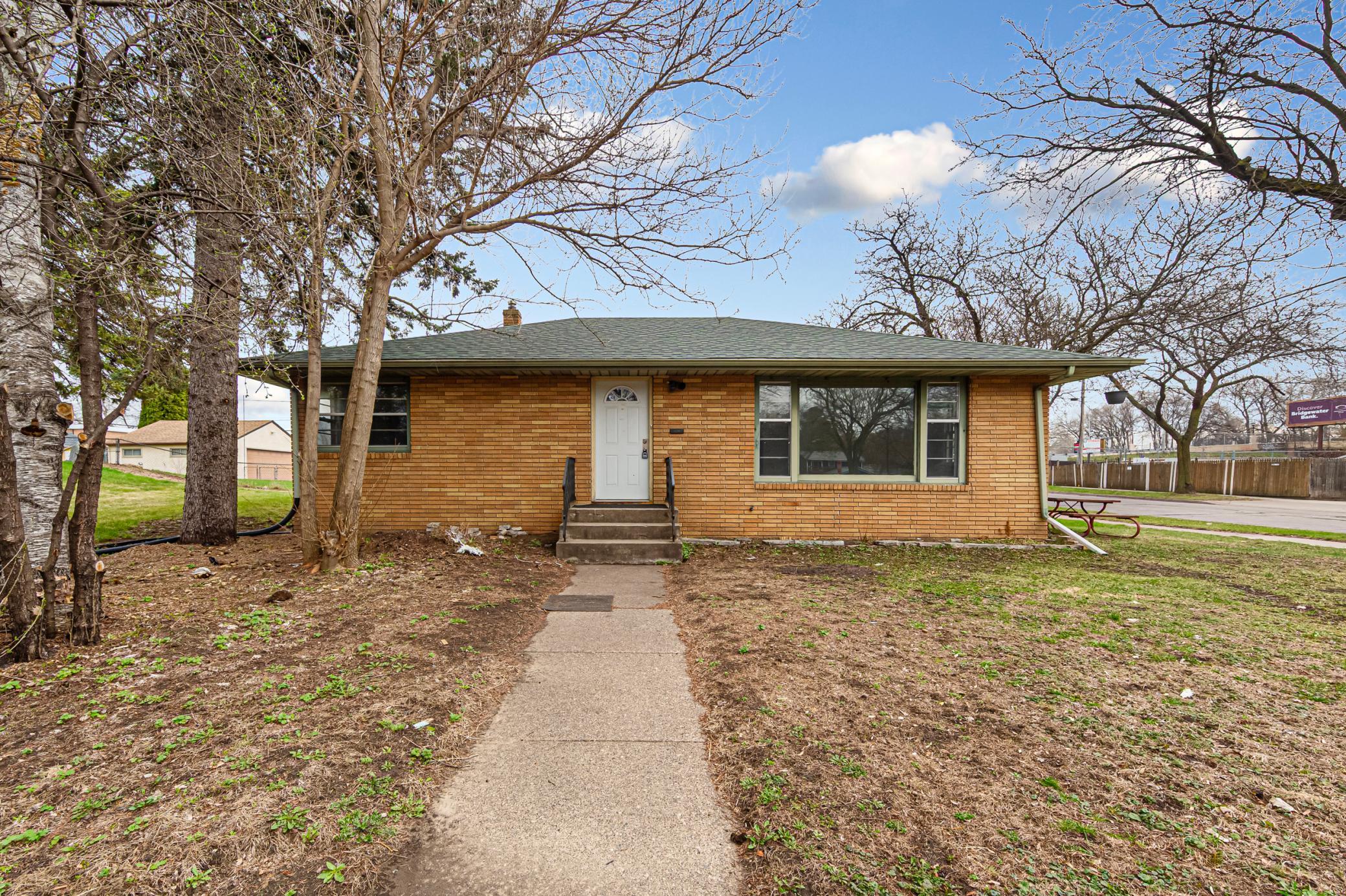 1384 Albemarle Street Saint Paul MN 55117