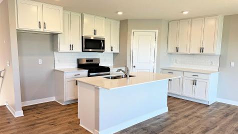1662 Shasta Drive Shakopee MN 55379