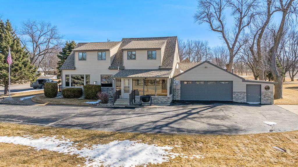 509 Cottage Avenue Hendricks MN 56136