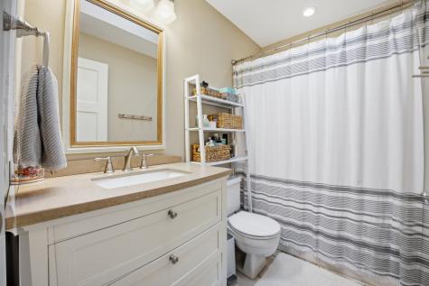 844 12th Avenue W West Fargo ND 58078