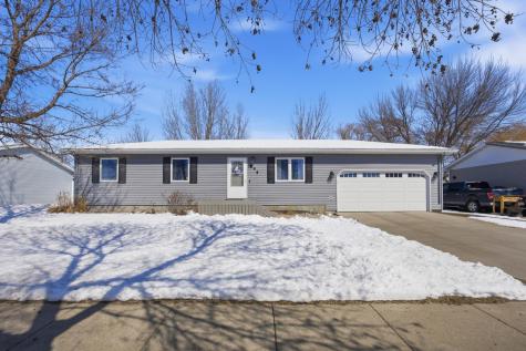 844 12th Avenue W West Fargo ND 58078