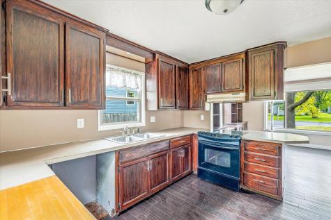 432 2nd Street SE Braham MN 55006