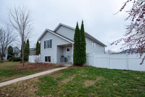 1006 Wettergren Street Saint Peter MN 56082