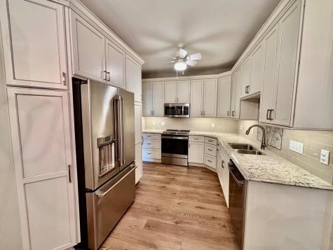 1516 Pine Pointe White Bear Lake MN 55110