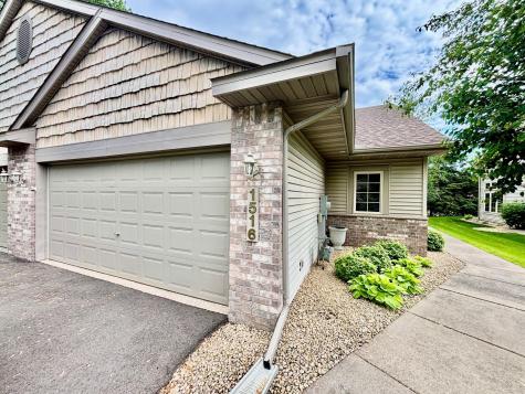 1516 Pine Pointe White Bear Lake MN 55110