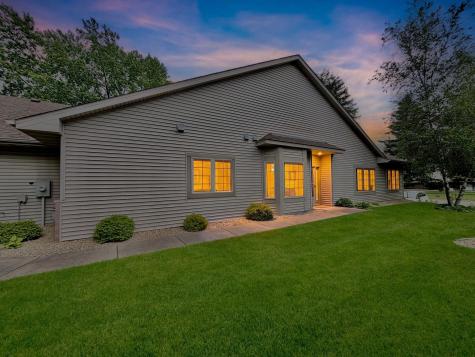 1516 Pine Pointe White Bear Lake MN 55110