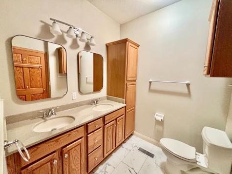 1516 Pine Pointe White Bear Lake MN 55110