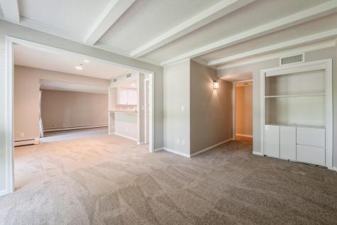 6105 Lincoln Drive Edina MN 55436