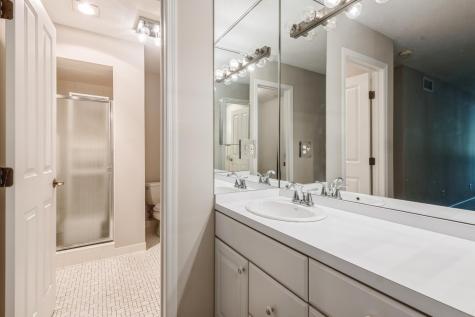6105 Lincoln Drive Edina MN 55436