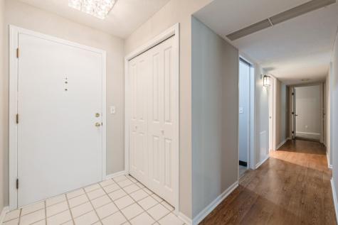 6105 Lincoln Drive Edina MN 55436
