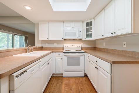 6105 Lincoln Drive Edina MN 55436