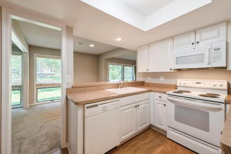 6105 Lincoln Drive Edina MN 55436