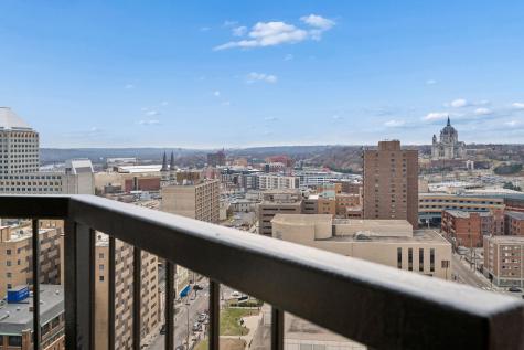 78 10th Street E Saint Paul MN 55101