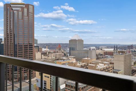 78 10th Street E Saint Paul MN 55101