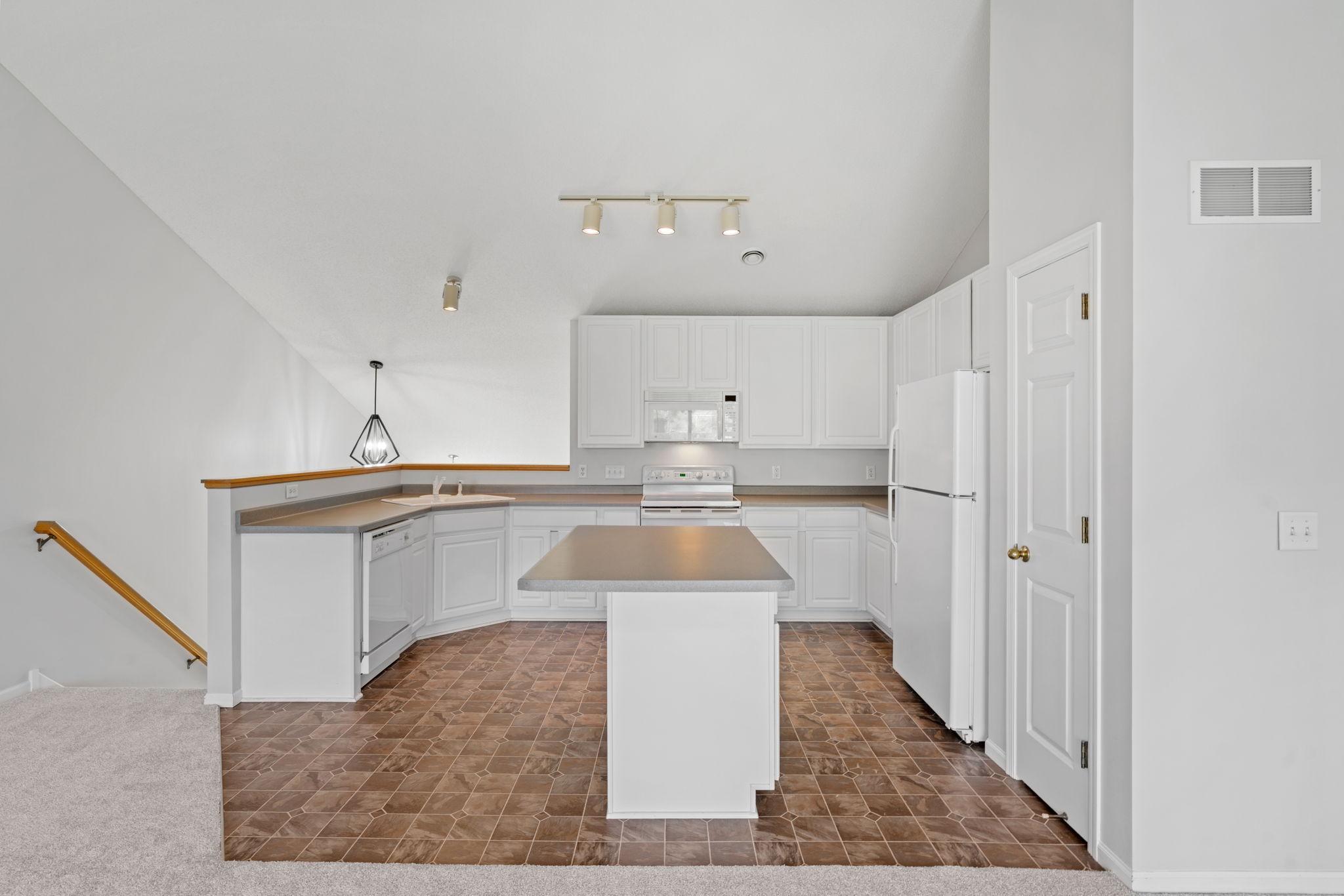 15721 France Way Apple Valley MN 55124