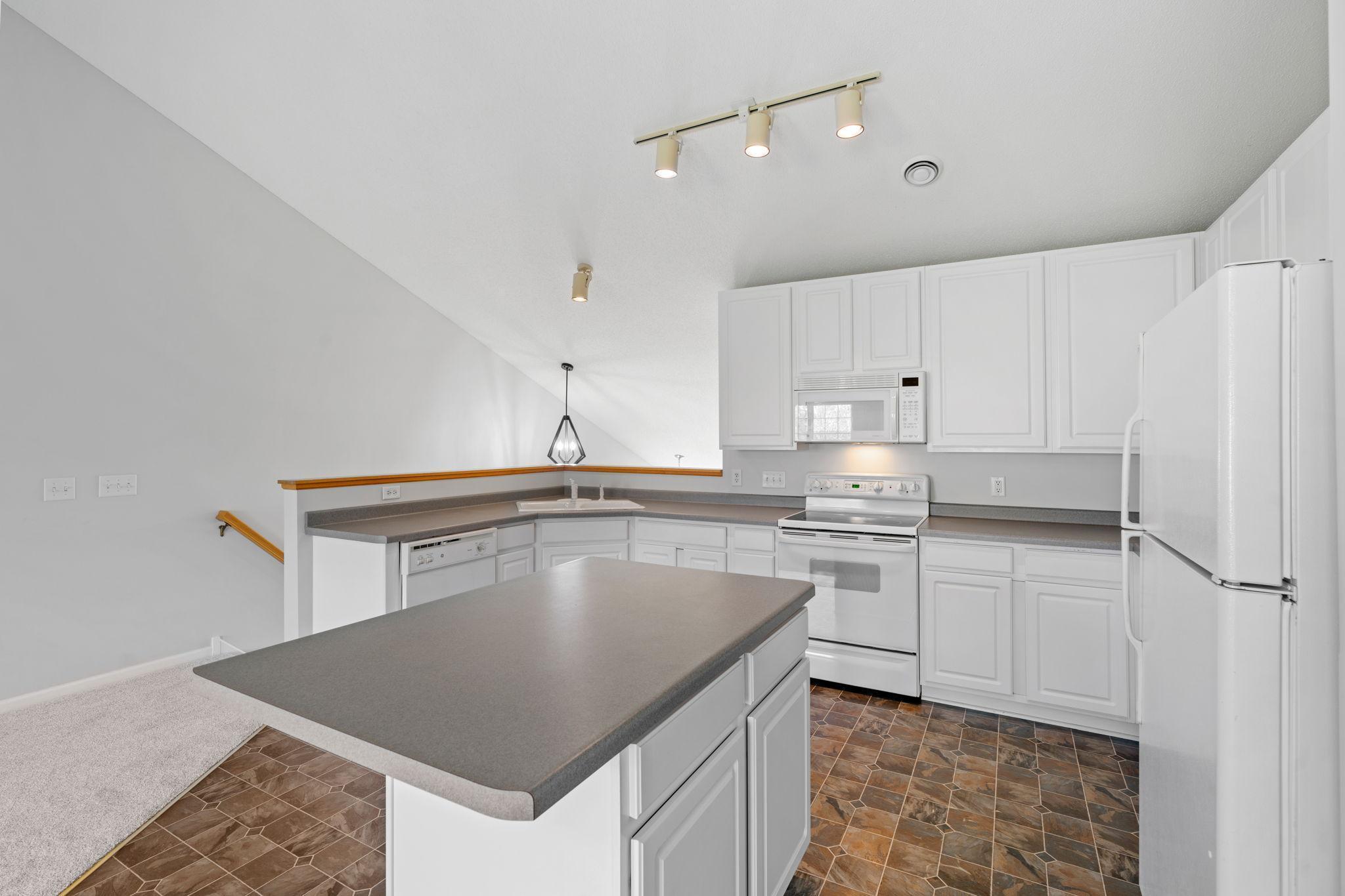 15721 France Way Apple Valley MN 55124