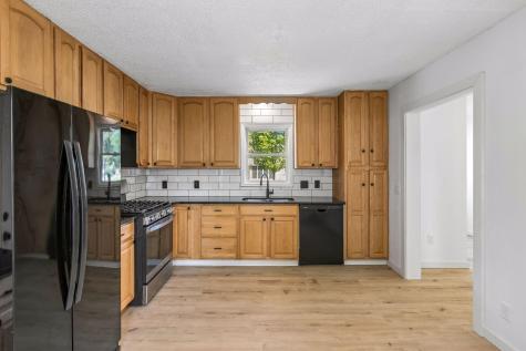 6904 60th Avenue N Crystal MN 55428