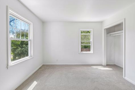 6904 60th Avenue N Crystal MN 55428