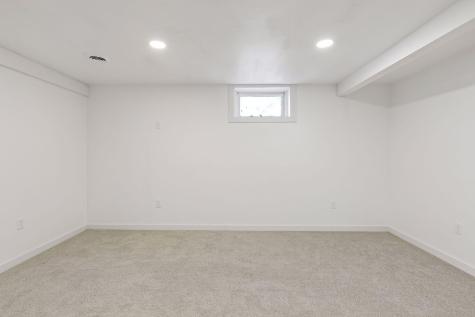 6904 60th Avenue N Crystal MN 55428