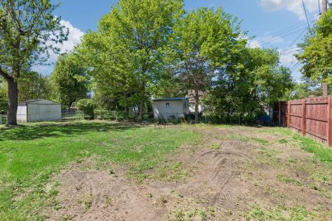 6904 60th Avenue N Crystal MN 55428