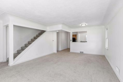 6904 60th Avenue N Crystal MN 55428