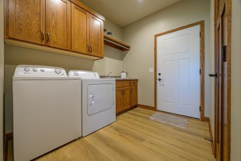 166 Eau Claire Avenue SE Hutchinson MN 55350