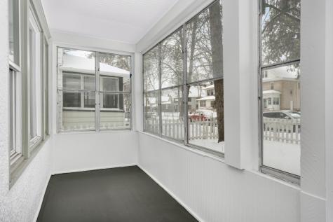 2518 Thomas Avenue N Minneapolis MN 55411
