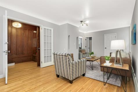2518 Thomas Avenue N Minneapolis MN 55411
